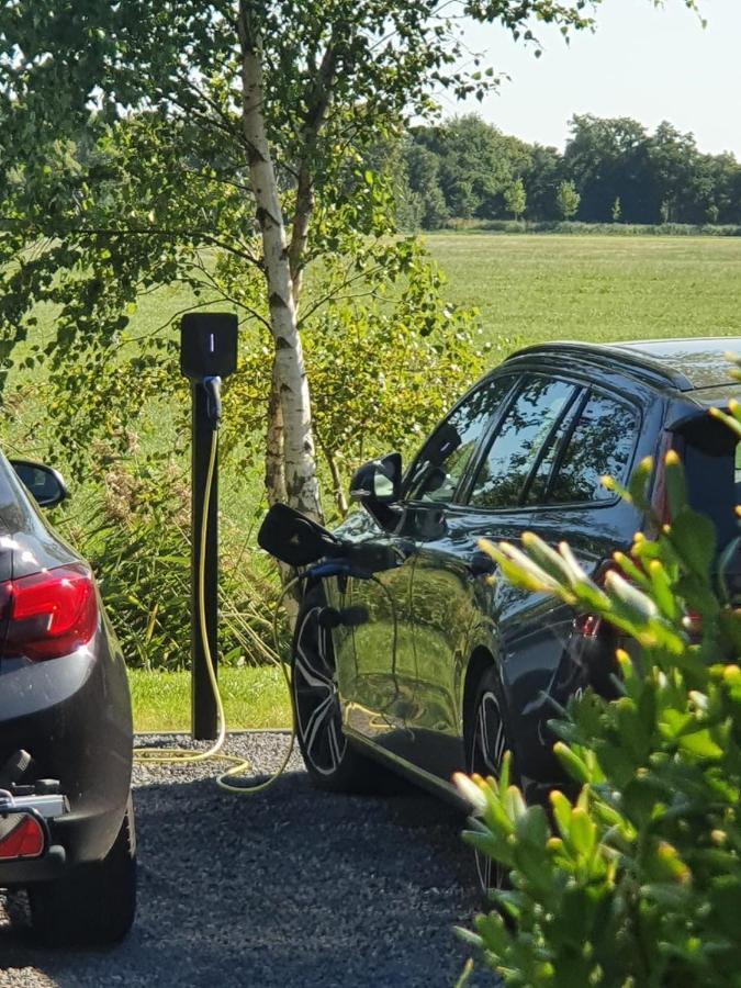 Hippe Schuur Bed and Breakfast Tytsjerk Eksteriør billede