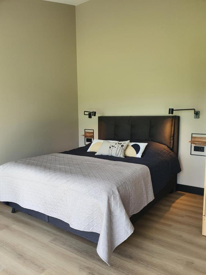 Hippe Schuur Bed and Breakfast Tytsjerk Eksteriør billede